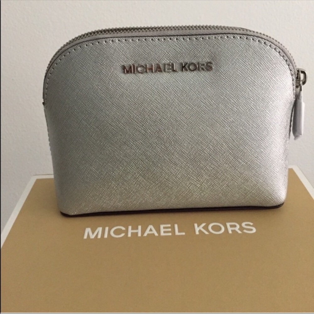 Michael Kors makeup bag/ travel pouch - NEW